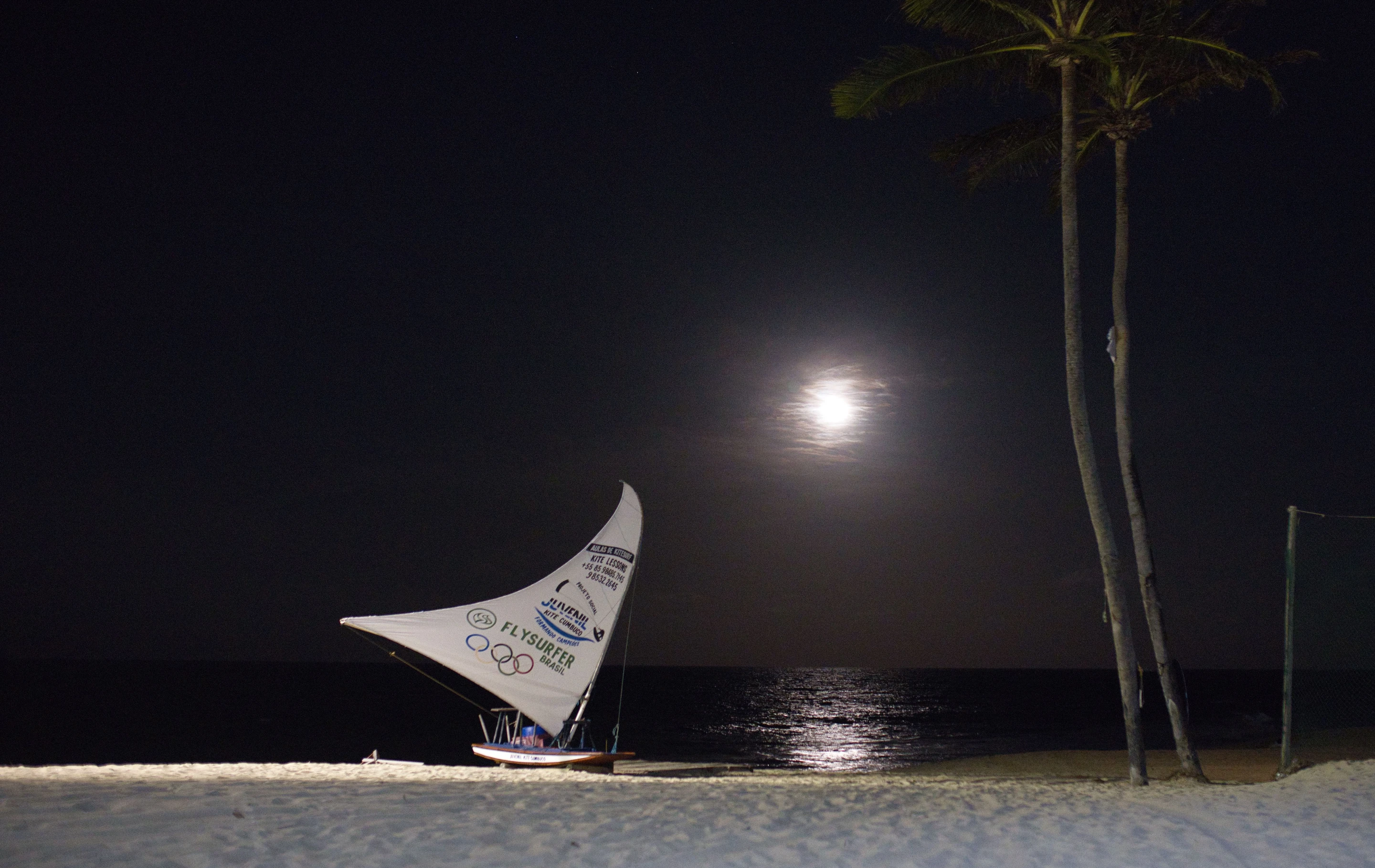 A jangada beneath the moon · Fortaleza