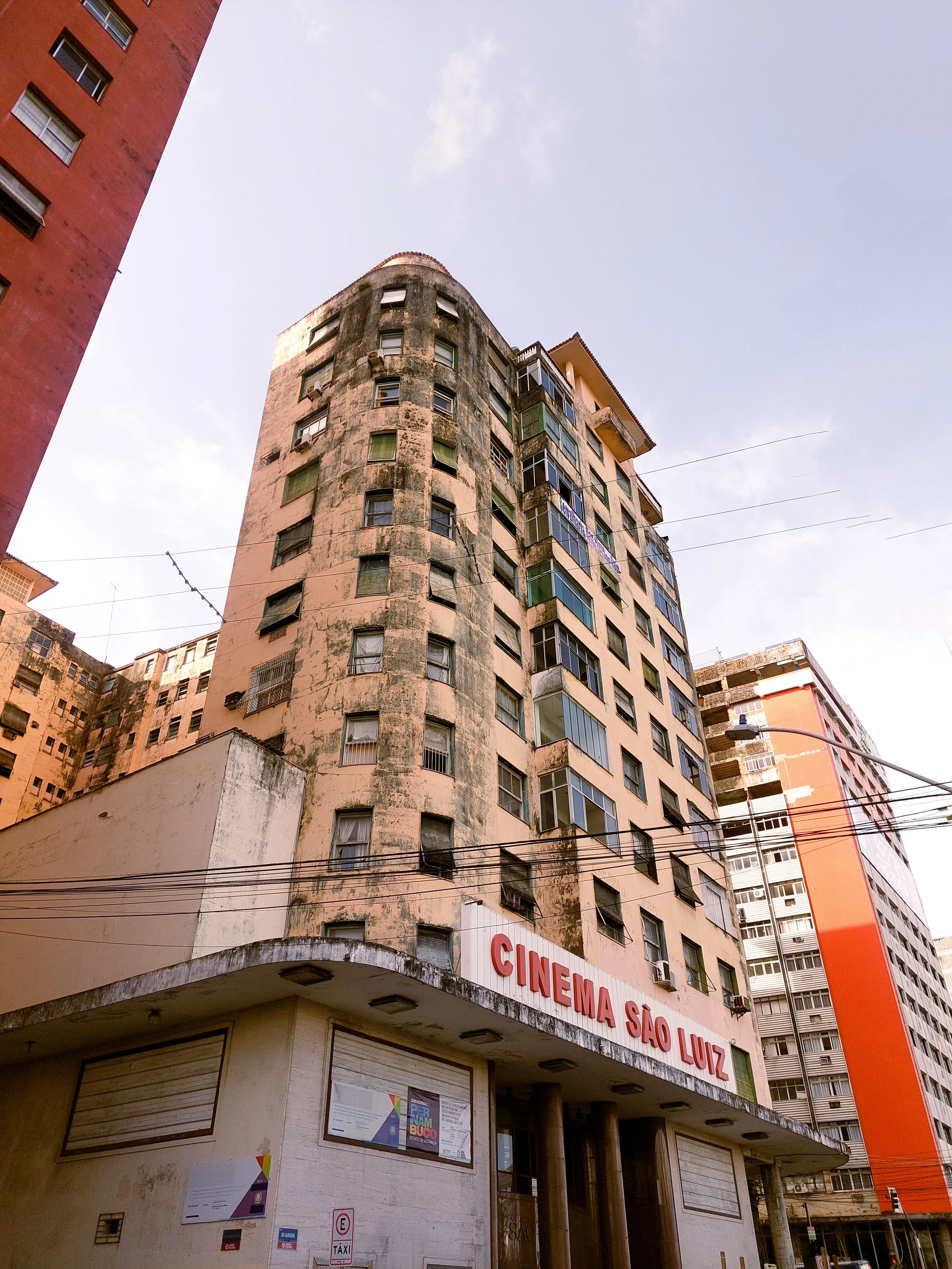 A low-angle view of the historic Cinema São Luiz facade in Recife’s Boa Vista district