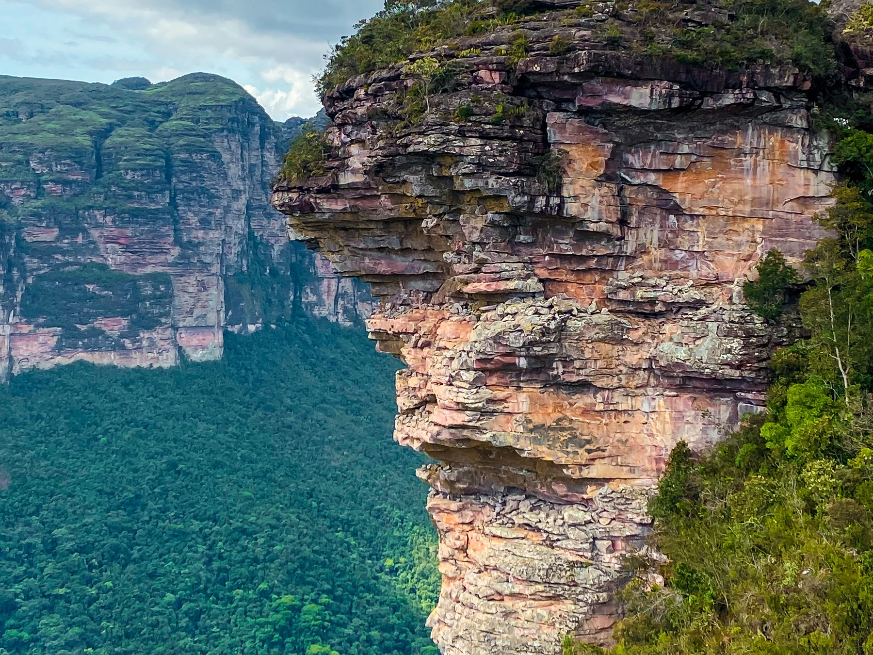 Escarpment and valley · Chapada Diamantina, Bahia
