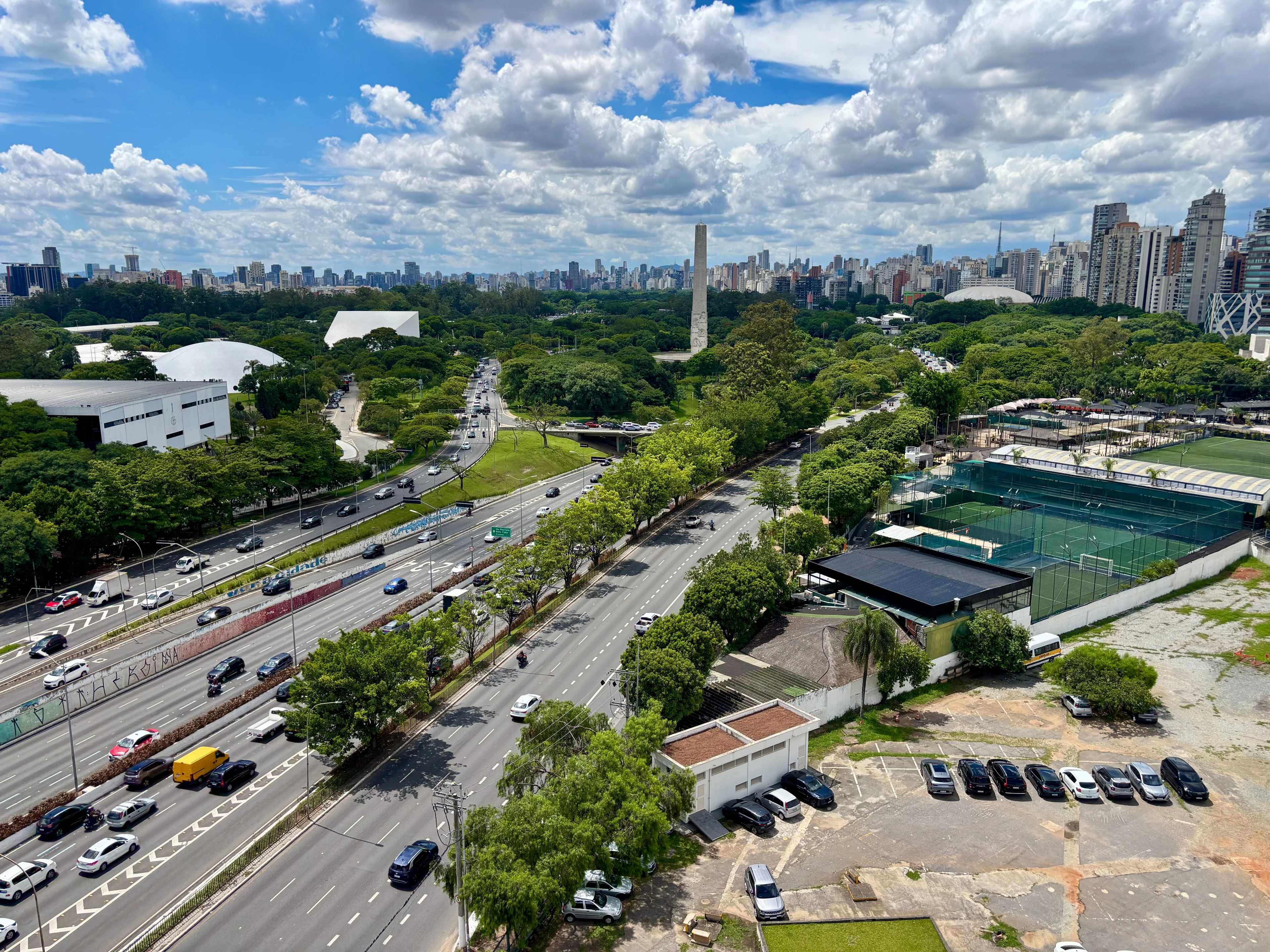 Ibirapuera and the city beyond