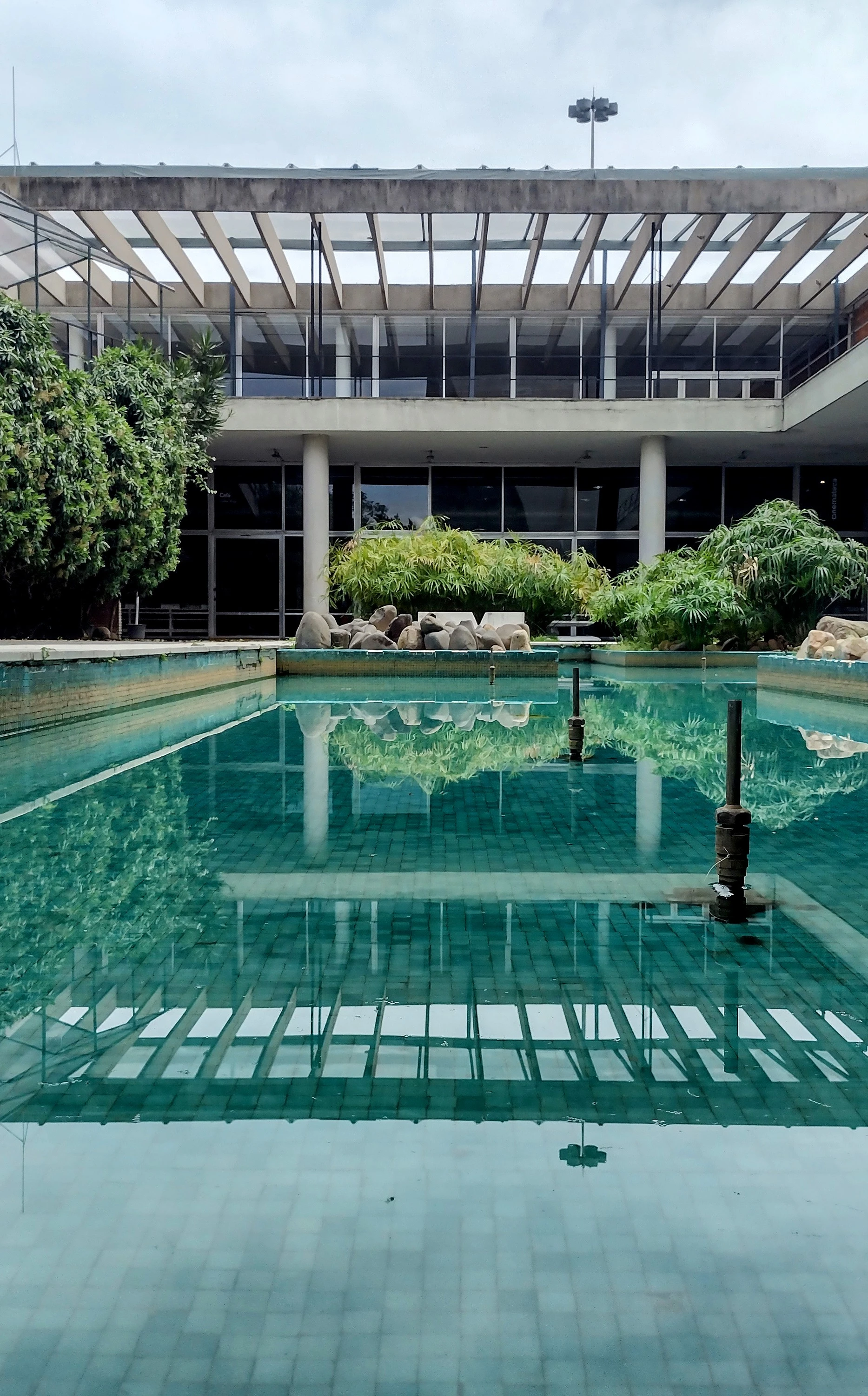 The courtyard at Museu de Arte Moderna, Rio.
